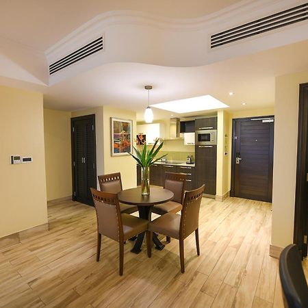 Mestil Hotel&Residences Kampala Exterior foto