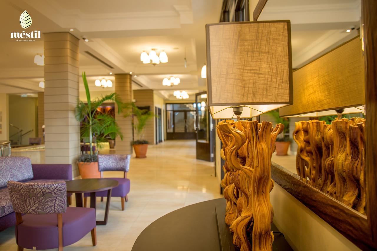 Mestil Hotel&Residences Kampala Exterior foto
