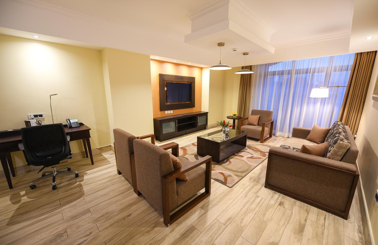 Mestil Hotel&Residences Kampala Exterior foto