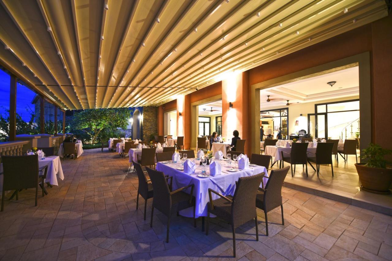 Mestil Hotel&Residences Kampala Exterior foto