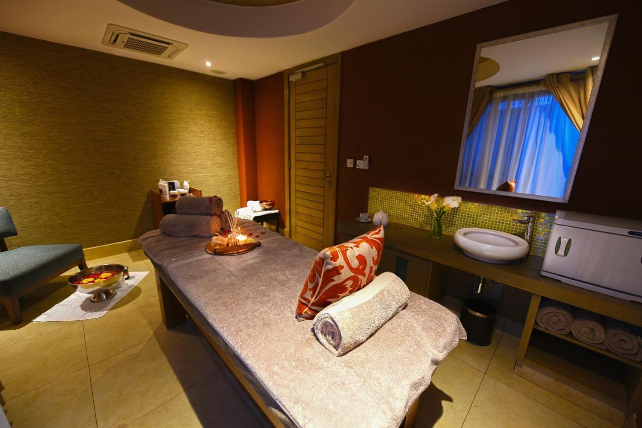 Mestil Hotel&Residences Kampala Exterior foto